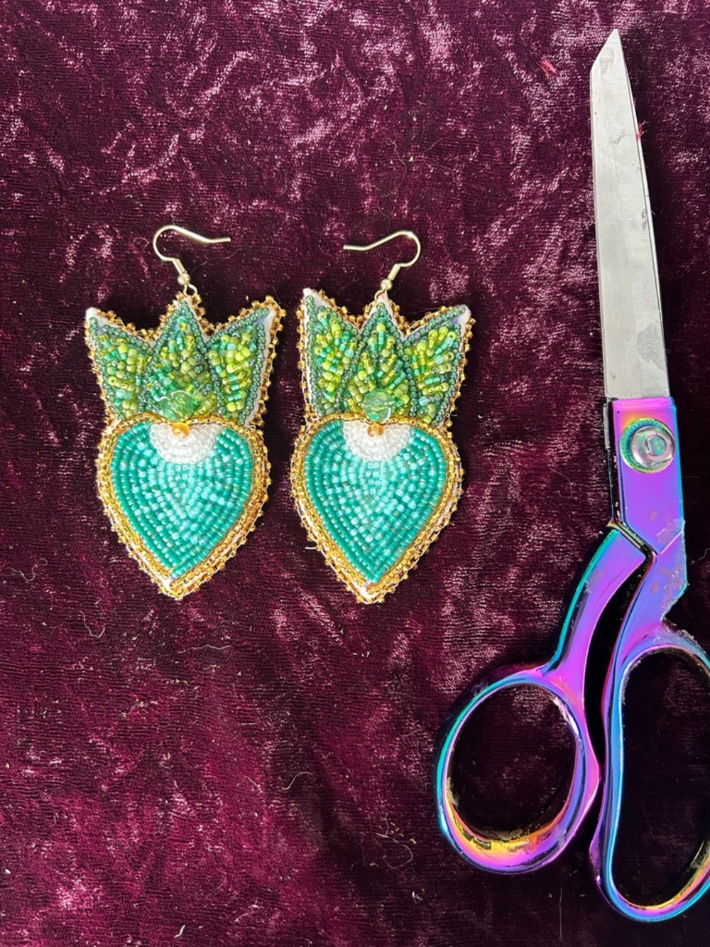 Indigenous Hand-Beaded Items - Picture 10 of 10